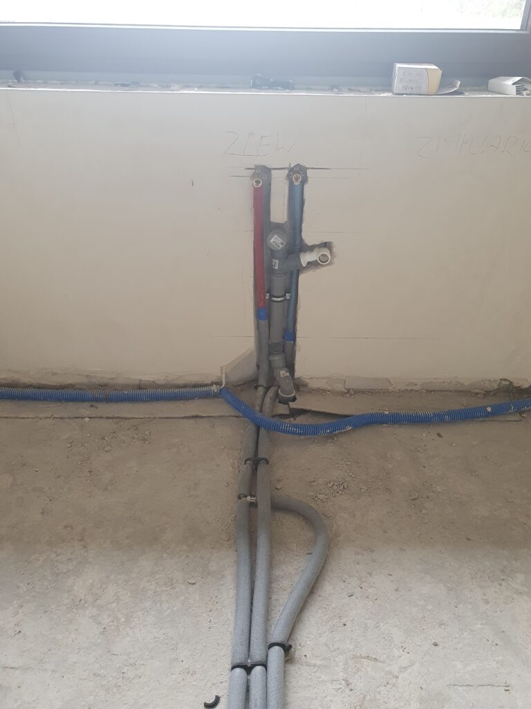 Instalacja wod-kan w domu jednorodzinnym. — realizacja