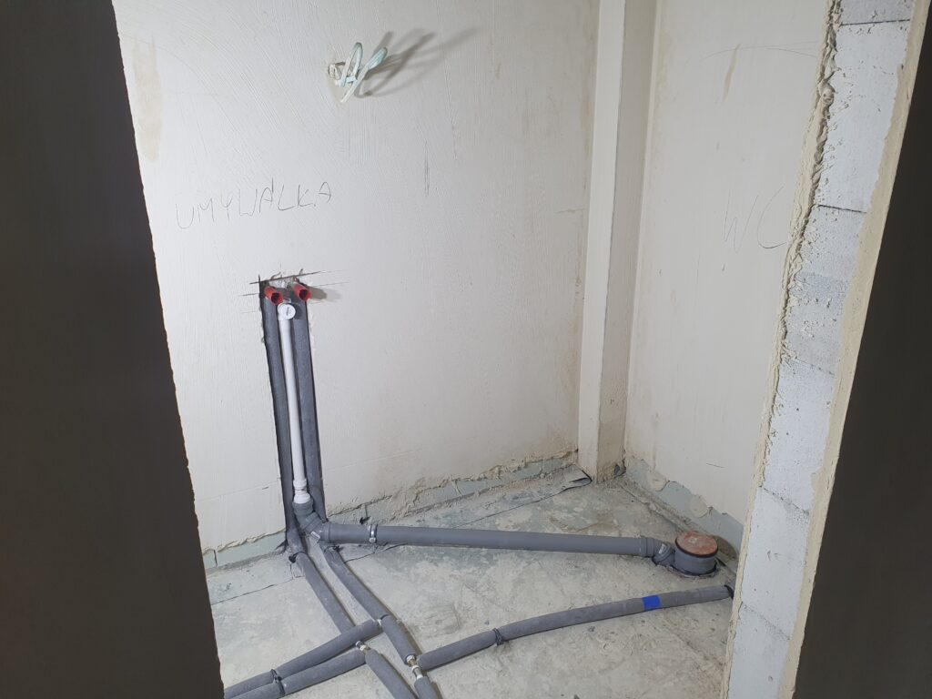 Instalacja wod-kan w domu jednorodzinnym. — realizacja