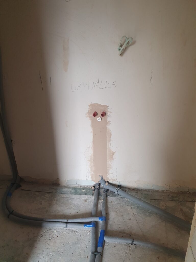 Instalacja wod-kan w domu jednorodzinnym. — realizacja